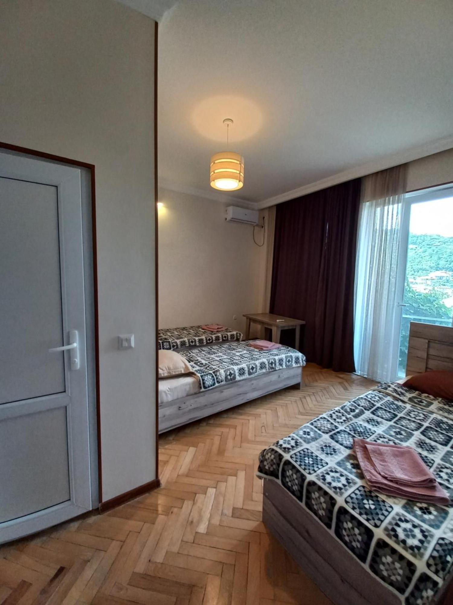 Room 4 U 西格纳吉 客房 照片